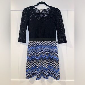 Women’s Speckless Blue & Black Lace 3/4 Sleeve Dress - Size Junior M